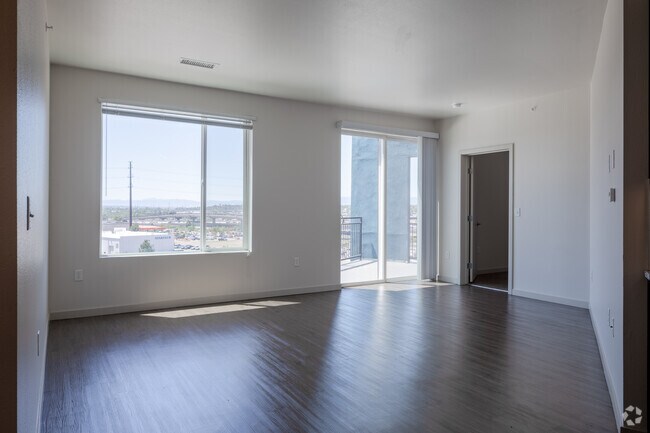 2BR, 2BA - 1,313SF