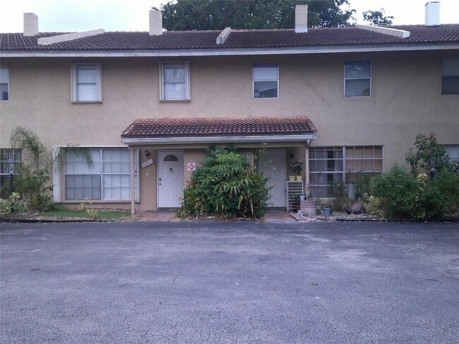 Building Photo - 4291 Coral Springs Dr