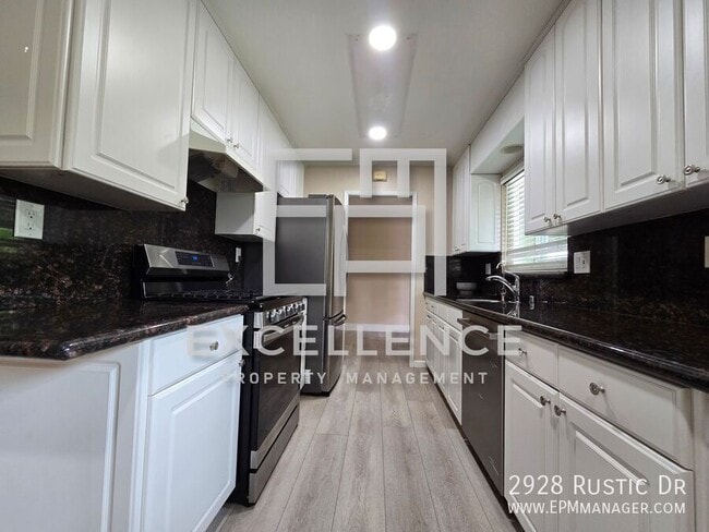 Photo - 2928 Rustic Dr