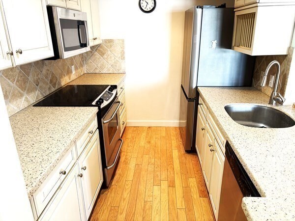Photo - 20 Rockland House Rd Unit 205