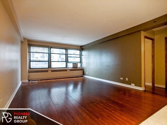 Photo - 4180 N Marine Dr Unit 503