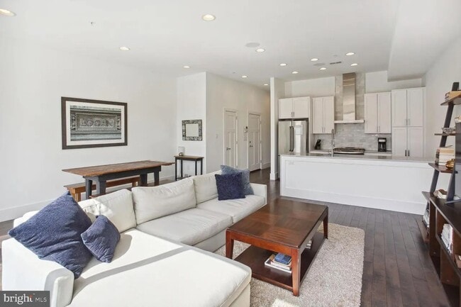 Photo - 1230 Fairmont St NW Unit 3