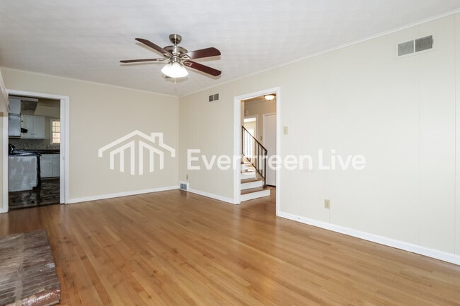 Photo - 4850 Summerlane Ave