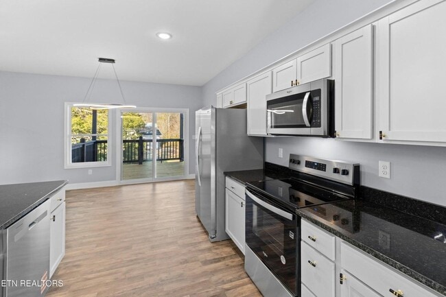 Photo - 2319 Island Blvd