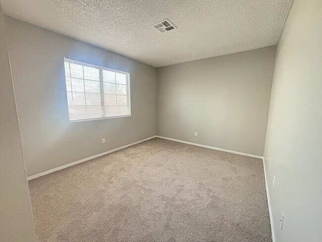 ½ OFF First Month's Rent! Updated 2 Bed | 1 Bath Apartment with In-Unit Washer & Dryer