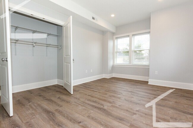 Photo - 120 Kenrick St