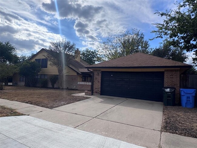 306 Applewood Dr