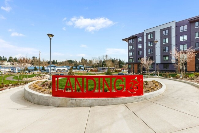 Building Photo - 6901 NE 184th Ln Unit 204