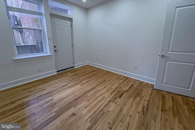 Photo - 336 Lombard St Unit 115