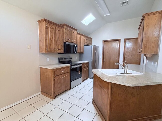 Photo - 1224 Capitol Dr