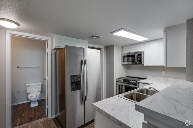 2 BR, 2 BA (Júnior) - 912 SF