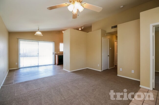 Photo - 16169 W Buchanan St