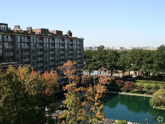 Building Photo - 520 N St SW Unit 414 Rental