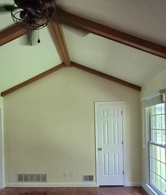 Photo - 209 Edgewood Dr