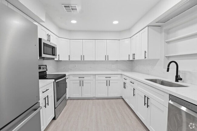 Building Photo - 319 S Congress Ave Rental