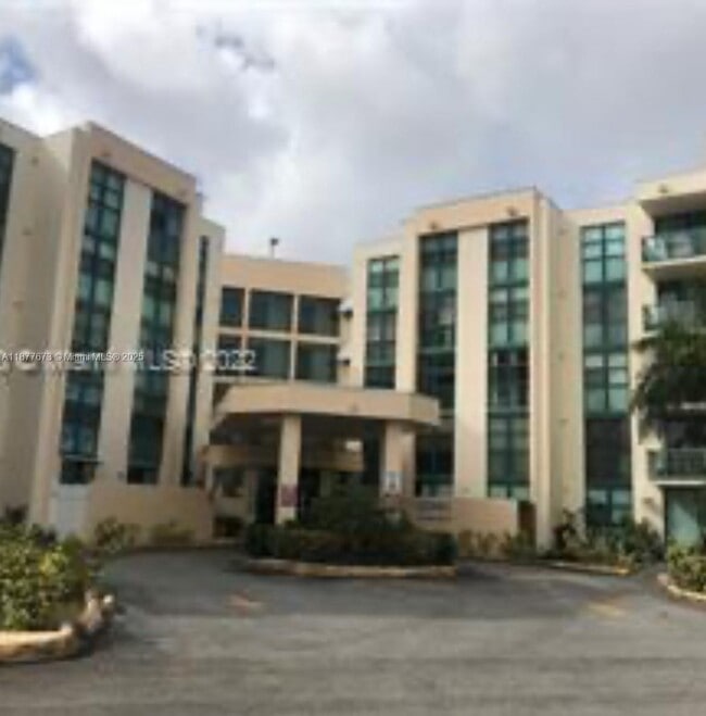 Building Photo - 2075 SW 122nd Ave Unit 216 Rental