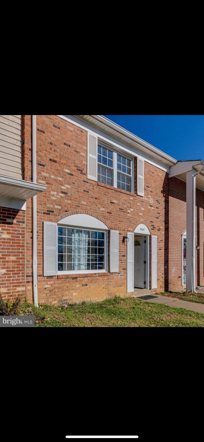 Photo - 905 Bellows Ave