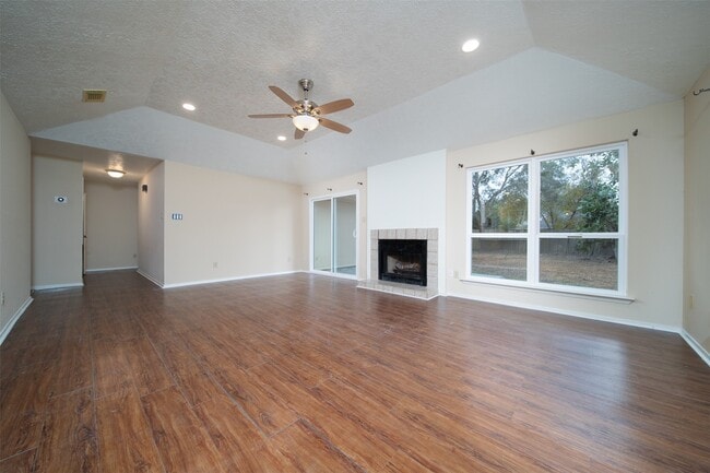 Photo - 2411 Gunston Ct