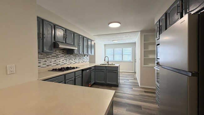 Photo - 1212 E 39th Pl