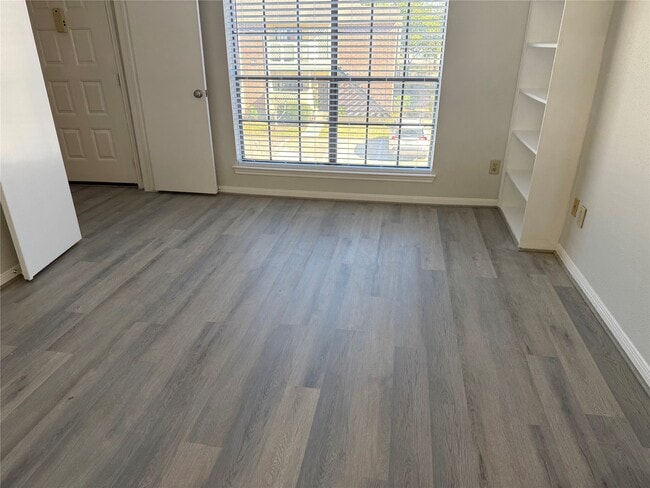 Photo - 2121 El Paseo St Unidad 2008