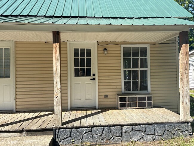 Photo - Renovated Duplex in Central Tullahoma