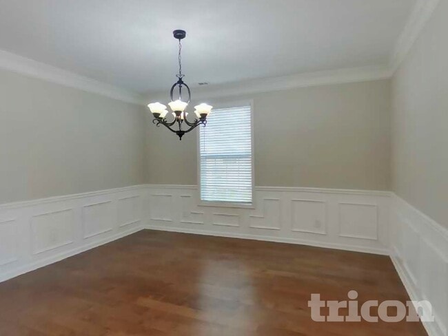 Photo - 341 Revolution Dr