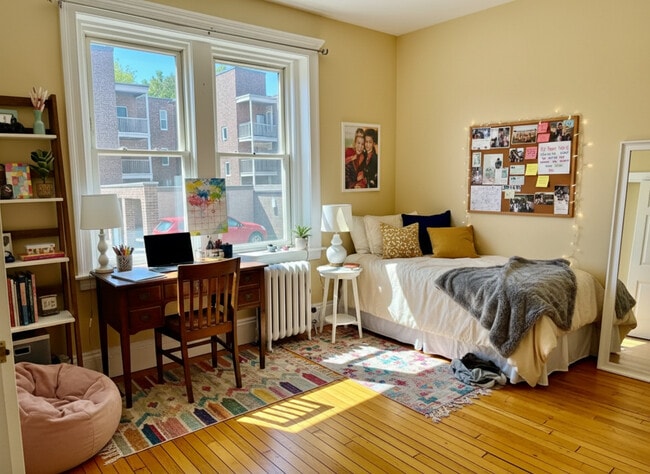 Building Photo - 74 Egmont St