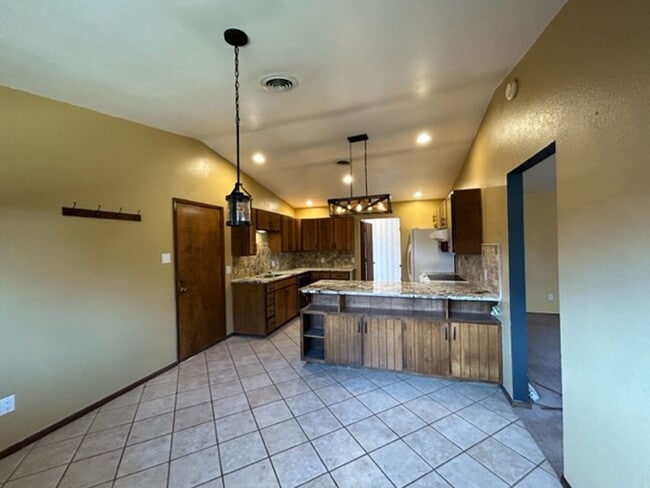 Photo - Large and Spacious 3 Bed Home! Mesa & Zia School District!