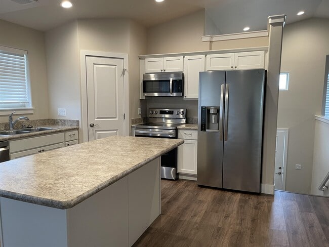 Photo - 1523 Rancho Vista Ave