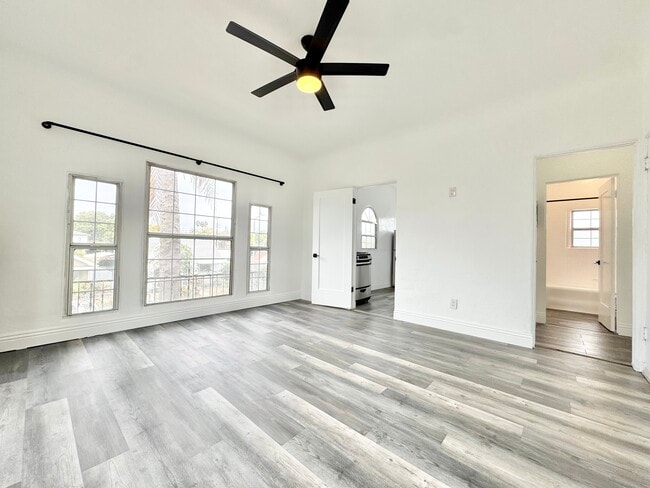 Building Photo - 1272 Mullen Ave Unit 25.5 Rental