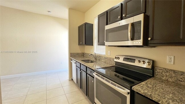 Building Photo - 17170 SW 93rd St Unit 0 Rental