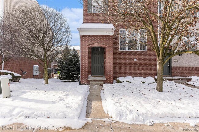 Photo - 27999 Middleton Dr