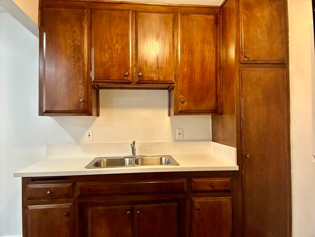 Photo - 963 Edgecliffe Dr Unit 12