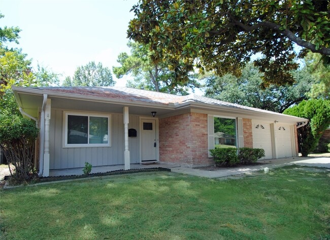 Photo - 10659 Northbrook Dr