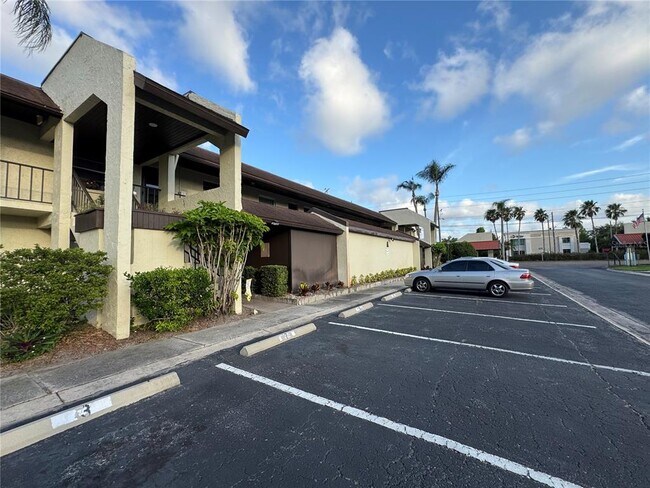 Photo - 1100 E Bay Dr Unit 3