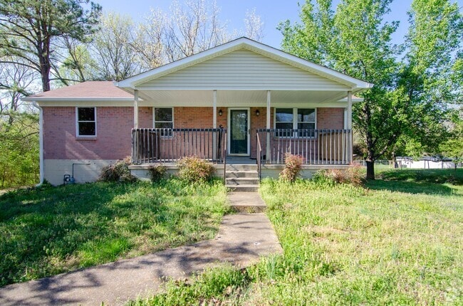 Building Photo - Wonderful home in Fairview