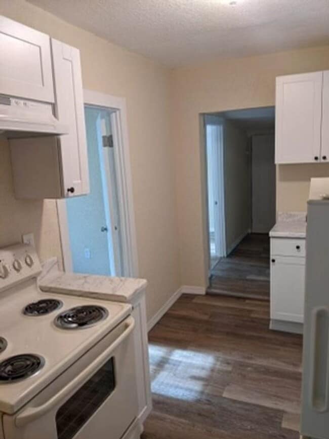 Photo - 1/1 remodeled Cottage with bonus room