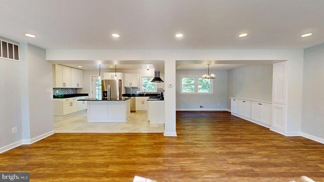 Photo - 6602 Greenview Ln