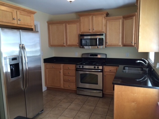 kitchen - 1420 Eastern Pky Condo Unit 4