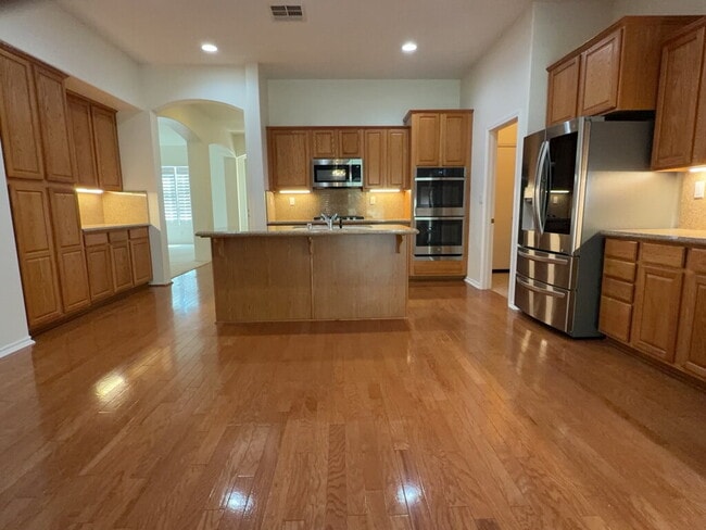 Photo - "Spacious  4-Bedroom Oasis in Riverside with 2 Full Baths and 2,470 Sq Ft of Comfort!"
NO PETS AL...