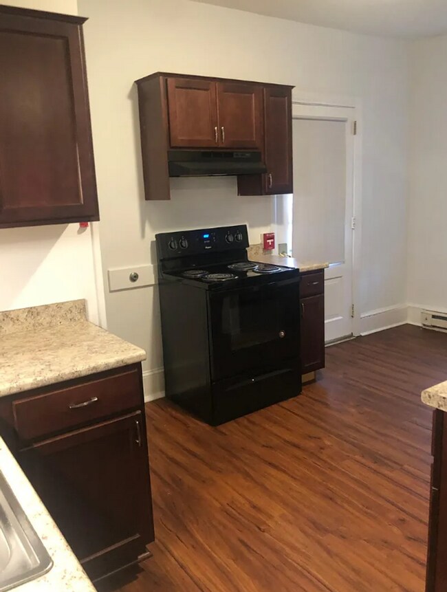 Photo - 171 W Louther St Unit Apt 1