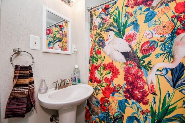 Photo - 5221 Darling St