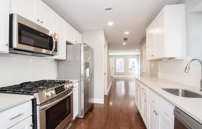 Kitchen - 1513 S Woodstock St