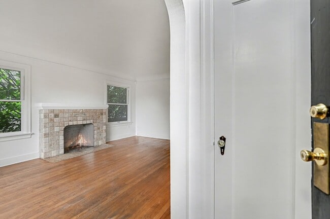 Photo - 9222 35th Ave SW