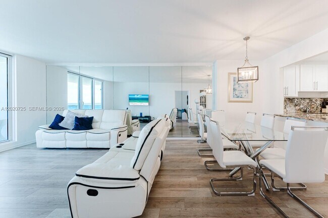 2301 Collins Ave Unit 804