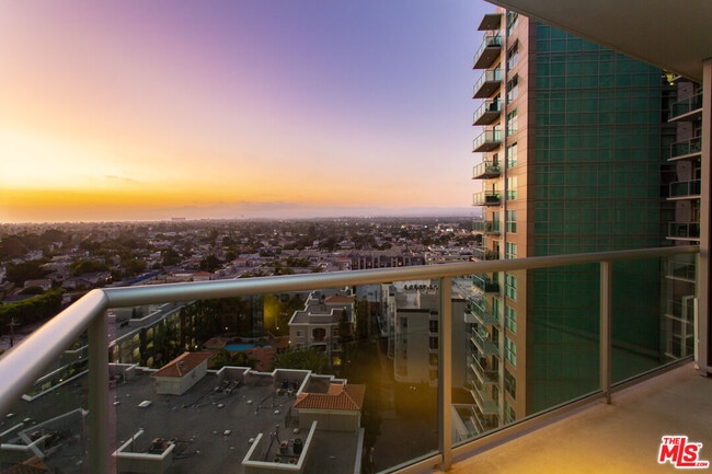 Photo - 13700 Marina Pointe Dr Unit 1209