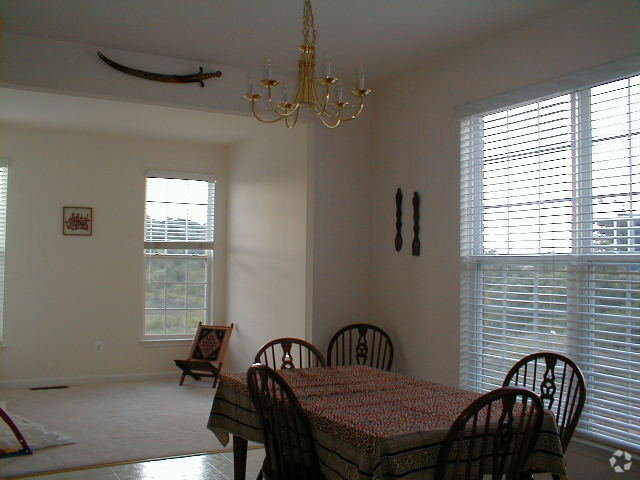 Building Photo - 12950 Park Crescent Cir Rental