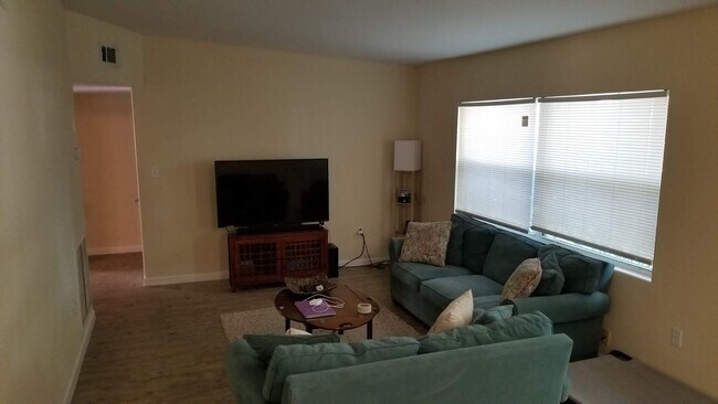 Photo - Three bedroom 2 Bath in Winter Park