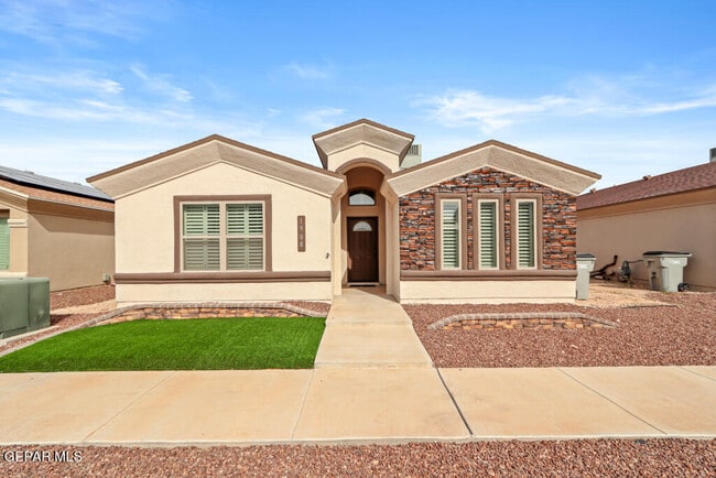 Building Photo - 1908 Thomas Lackland St