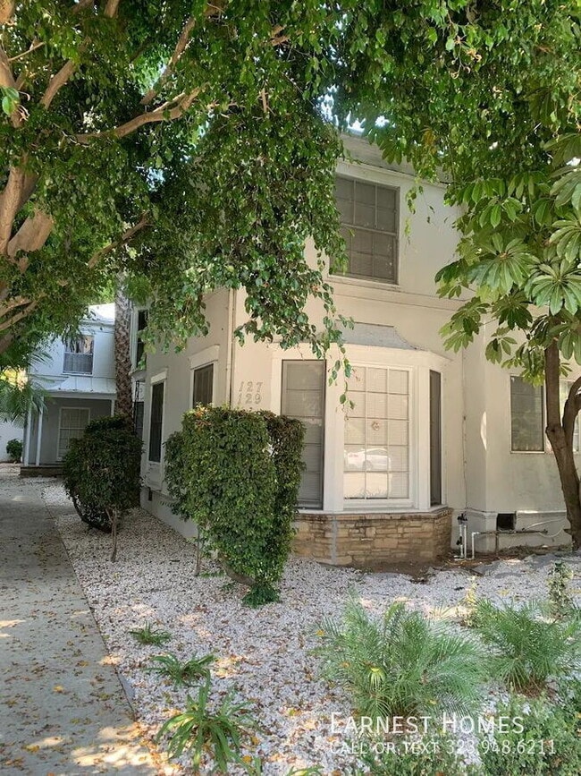 Building Photo - 127 N Doheny Dr Unit 129 Rental